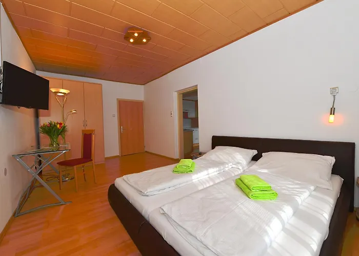 Swirtshaus M&N Inn Zeltweg